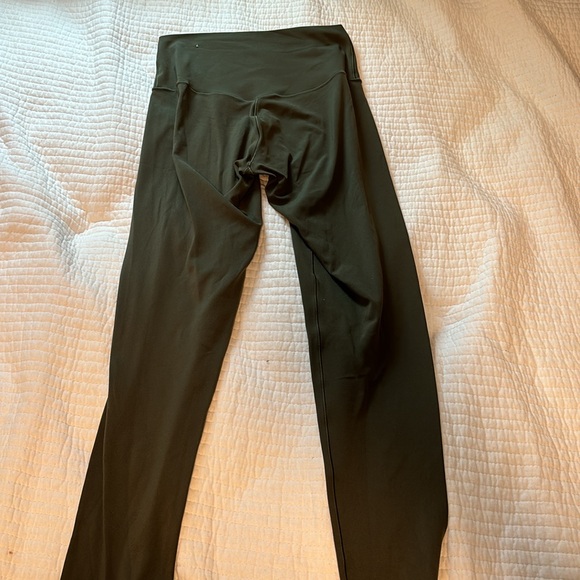 Aerie offline army green leggings - Picture 5 of 6